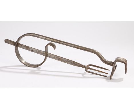 19th Century steel adjustable grate toaster, with sliding fork, 37cm wideno visible condition issues