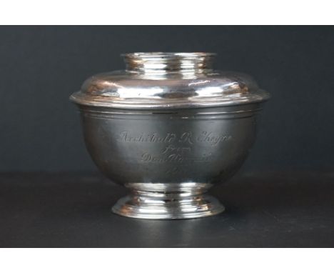 A fully hallmarked Britannia silver lidded bowl, maker marked for Goldsmiths &amp; Silversmiths Co Ltd. 