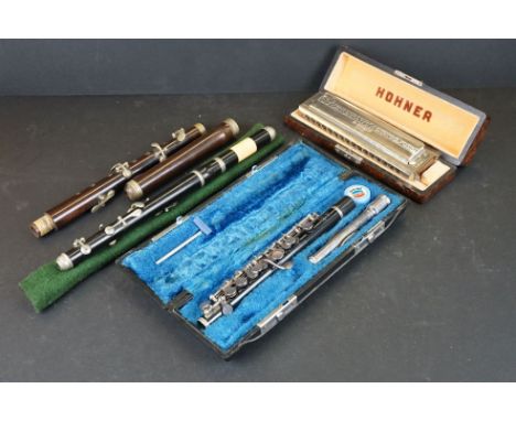 A collection of musical instruments to include a cased Hohner 64 Chromonica Harmonica and a Yamaha YPC-S1 piccolo..etc.. 