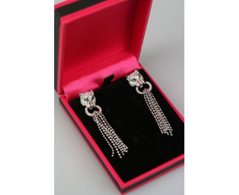 Pair of Silver Designer style Earrings in the form of Leopard Heads with Emerald Eyes 