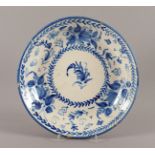 PLATTE, Fayence, Blaudekor, Dm 26, min.best., ein Haarriss, ALCORA, SPANIEN, um 1750