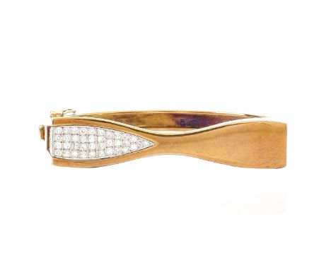 Retro Pave Set Round Brilliant Cut Diamond and 14 Karat Yellow Gold Bangle Bracelet. Stamped 14K. Measures 1/2" W, 2-1/4" int