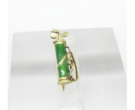 A small 14ct gold and enamel golf bag lapel pin, 1.3g 