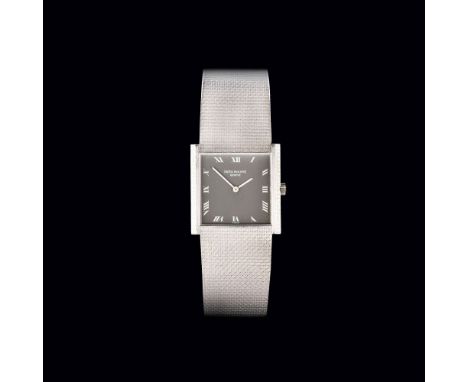 Patek Philippe. Herren-Armbanduhr 'Square'. 1970er. 18 kt. WG, gest., Handaufzug. Quadratisches, flaches Gehäuse, graues Ziff