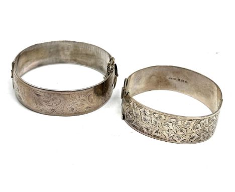 2 heavy vintage silver cuff bangles weight 83g 