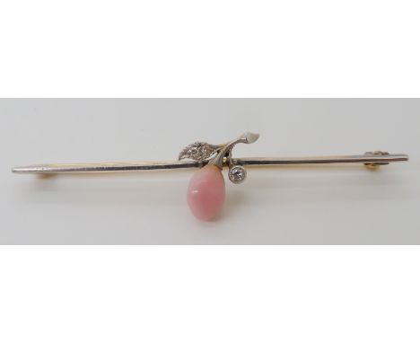 A CONCH PEARL AND DIAMOND BAR BROOCH set in yellow and white metal, pearl approx 7.7mm 5.3mm, bar brooch 5.7cm, weight 3.7gms