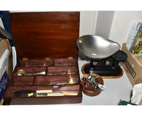A MODERN SET OF BALANCE SCALES BY THOMAS PLANT OF BIRMINGHAM, of cast iron and steel construction and loosely mounted on a wo