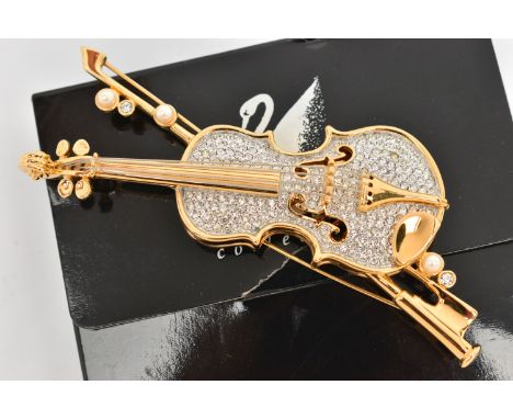 A BOXED 'SWAROVSKI' VIOLIN BROOCH, set with paste and imitation pearls, fitted with a brooch pin and safety clasp, approximat
