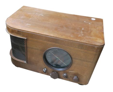 A mains radio receiver, RGD Model 516, in walnut case (Condition: see note to Lot 398) 