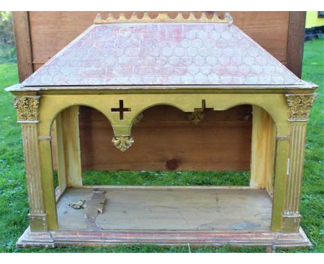 19th century Continental giltwood tabernacle or architectural form with flanking Corinthian columns, 92cm wide x 46cm deep x 