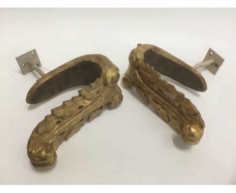 Group of ten 19th century style giltwood tie backs of scroll acanthus leaf form Provenance: formally the property of the actr