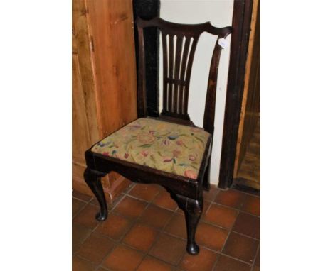 Early 18th century walnut side chair with pierced vase shaped splat and tapestry slip in seat on cabriole legs and pad feetPr