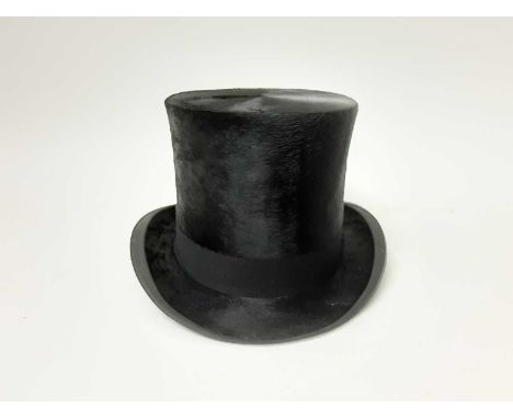 Top hat by Tress &amp; Co London for Walters &amp; Co Oxford, in vintage brown leather caseCondition report: Approx 54cm inte