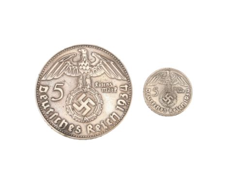 X-MEN: FIRST CLASS (2011) - Erik Lehnsherr's (Michael Fassbender) Trick Coin and Close-up Coin - Erik Lehnsherr's (Michael Fa