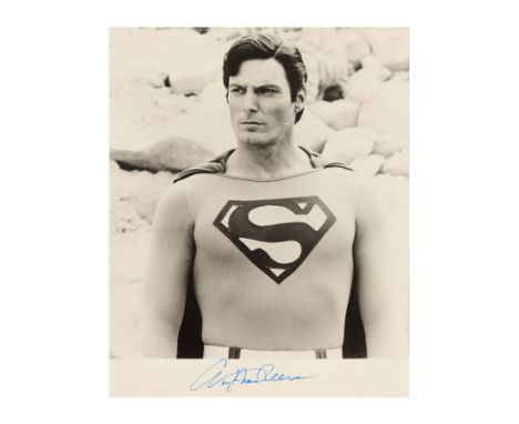 SUPERMAN IV: THE QUEST FOR PEACE (1987) - Christopher Reeve-autographed Photo - A Christopher Reeve-autographed photo from th