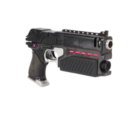 JUDGE DREDD (1995) - Hero Light-up Lawgiver Mark II Pistol - A hero light-up Lawgiver Mark II pistol from Danny Cannon's sci-