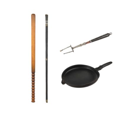 SHERLOCK HOLMES (2009) - Watson's (Jude Law) Walking Stick, with Cattle Prod, Club and Frying Pan - Watson's (Jude Law) walki