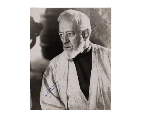 STAR WARS: A NEW HOPE (1977) - Alec Guinness-Autographed Photograph - An autographed black-and-white photograph of Alec Guinn