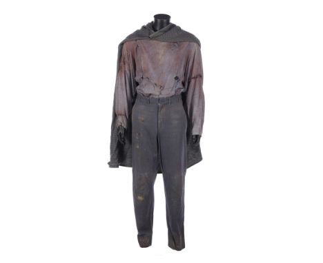 ARMY OF DARKNESS (1992) - Ash Williams' (Bruce Campbell) Distressed Costume - Ash Williams' (Bruce Campbell) distressed medie