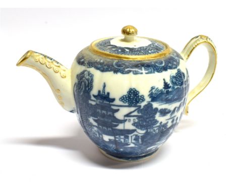 A LATE 18TH CENTURY CAUGHLEY PORCELAIN TEAPOT  decorated in the 'Pagoda' pattern, with gilt embellishment, underglaze blue 'S