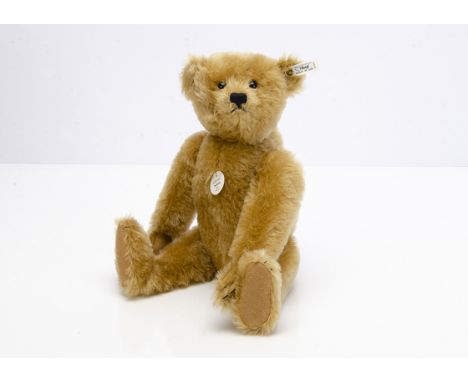  A Steiff limited edition Teddy Bear 1906, Blonde 43, 2682 of 5000, in original box with certificate, 1994