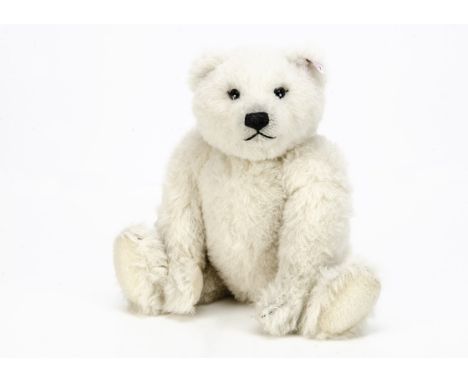 A Steiff limited edition Polar Ted,  466 of 2000, in original box with certificate, 2005 