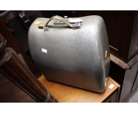 Metal cased, Olympia typewriter; together with a set of Viking scales with brass pans and two incomplete sets of weights (2) 