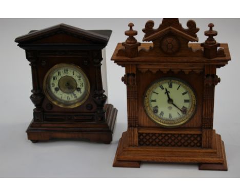 Ansonia 8 day bracket clock complete with pendulum and key, oak cased with Roman numerals and gilt edged dial; together with 