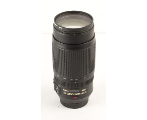 A Nikon AF-S Nikkor 70-300mm f/4.5-5.6 G VR Lens, serial no. 2372796, black, barrel, G-VG, elements, G-VG, with maker's caps 