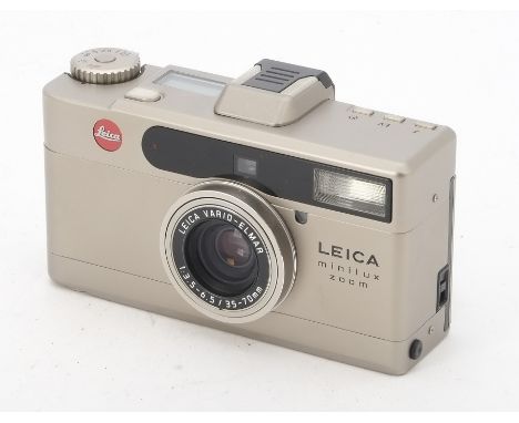 A Leica Minilux Zoom Camera, serial no. 2460933, shutter tested, body VG, with Vario-Elmar 35-70mm f/3.5 - 6.5 zoom lens, ele