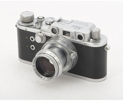 A Reid & Sigrist IIIa Rangefinder Camera, serial no. P2714, 1953, chrome, shutter working, body, VG-E, light marks to chrome 