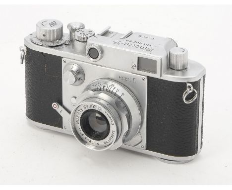 A Minolta 35 Model II Rangefinder Camera, serial no. 46242, 1953, chrome, shutter working, body, F-G, however leatherette rep