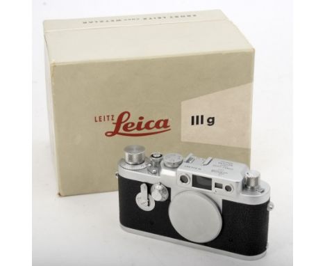 A Leica IIIg Camera Body, serial no. 934867, 1958, chrome, shutter working, body, VG-E, complete with maker's cap, ERC and bo