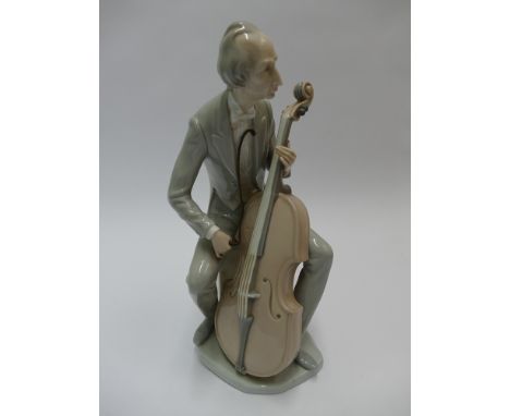 Lladro figurine of man playing a double bass - 32cm ttall   Condition - no obvious sign of damage or restoration 