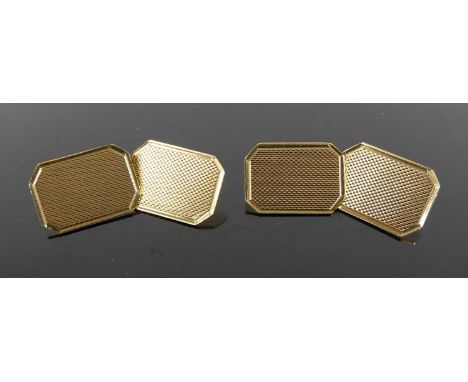 A pair of gent's 9ct gold engine turned cufflinks, 4.6g, w.16mm