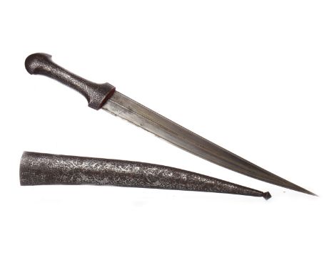 19TH CENTURY PERSIAN QAJAR PERIOD JAMBIYAdouble edged blade with central rib, the steel grip and scabbard engraved with figur