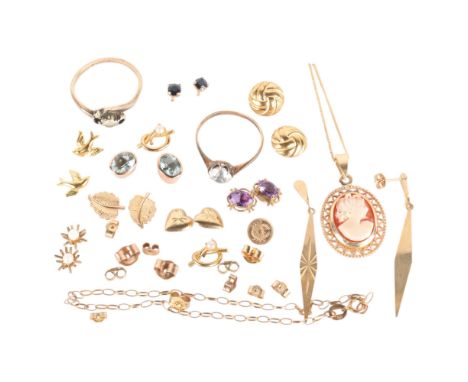Various 9ct gold jewellery, including earrings, cameo pendant, rings, etc, 12.7g gross . Condition Report:Lot sold as seen un