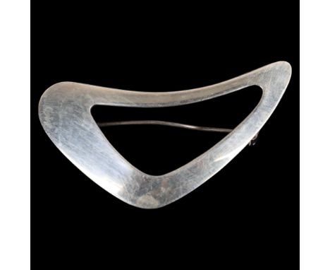 NIELS ERIK FROM - a Danish modernist sterling silver abstract brooch, plain convex openwork form, 52.1mm, 7g . Condition Repo