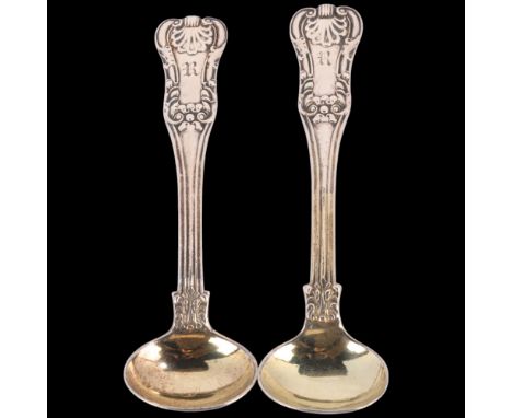 2 early 19th century Scottish silver King's pattern mustard spoons, Glasgow 1824 and 1826, 10.5cm, 1.1oz total . Condition Re
