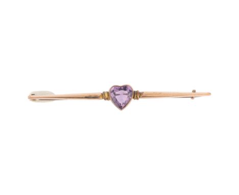 An Antique 9ct rose gold amethyst heart bar brooch, millegrain set with heart-cut amethyst, 63.3mm, 2.8g . Condition Report:N
