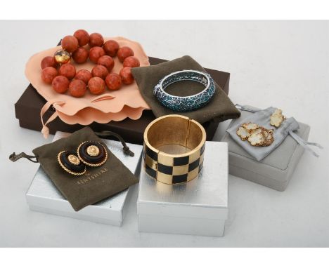 
	
		Y&nbsp;A small collection of costume jewellery, to include a coral bead necklace, the stained and filled beads measuring