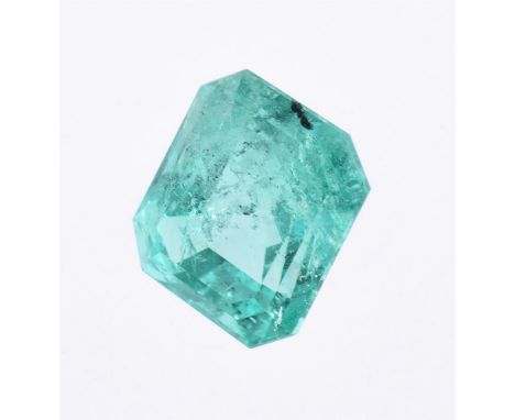 
	
		†&nbsp;An unmounted step cut emerald, weighing 3.76 carats
		
		Condition Report: 
		No condition report is available wi