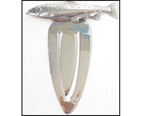 A gentlemans / ladies 20th century silver bookmark of sabre form adorned with a fish finial ( fishing interest )