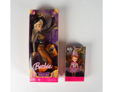 This set includes Barbie Trick or Chic dressed in a glittery black and orange dress and witch hat. Also includes Kelly as Lul