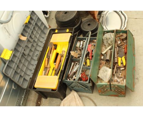 THREE VARIOUS TOOL BOXES CONTAINING TOOLS TO INCLUDE ALAN KEYS, CHISELS AND A STANLEY KNIFE ETC 