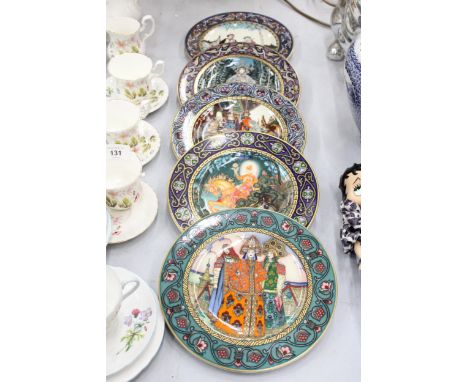 FIVE VILLEROY AND BOCH "SNOW MAIDEN" CABINET PLATES - 21.5 CM 