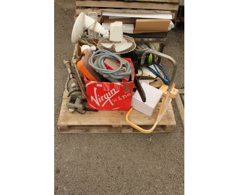 A PALLET OF ASSORTED ITEMS TO INCLUDE AN ELECTRIC HANDY CHAINSAW, TOOLS AND AN INDUSTRIAL STICK BLENDER ETC 