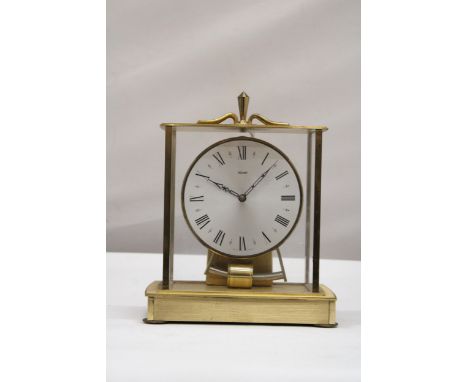 A VINTAGE 1960'S KUNDO KLENINGER AND OBERGFELL MANTLE CLOCK 