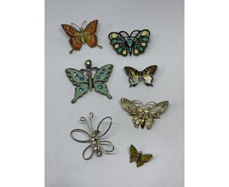 SIX VINTAGE BUTTERFLY BROOCHES AND BUTTERFLY PENDANT 