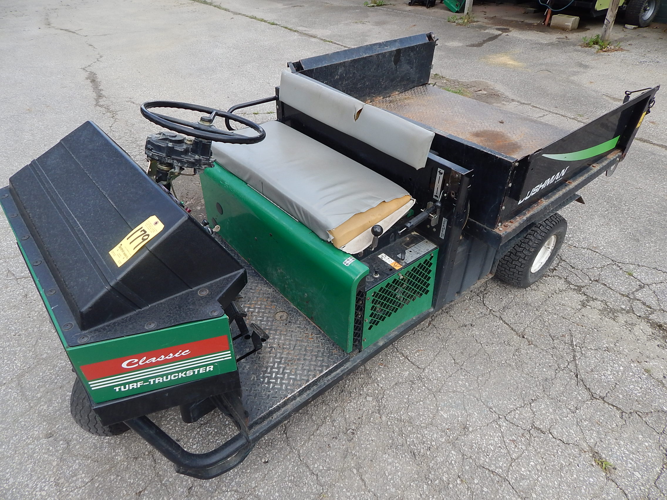 Cushman TurfTruckster 3Wheel Utility Cart SN LM21594, Gas, 4 Ft